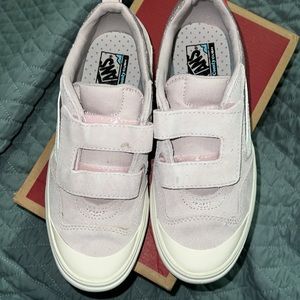 VANS Autism Acceptance ComfyCush Juniors New Skool Velcro Shoes Size 2 New